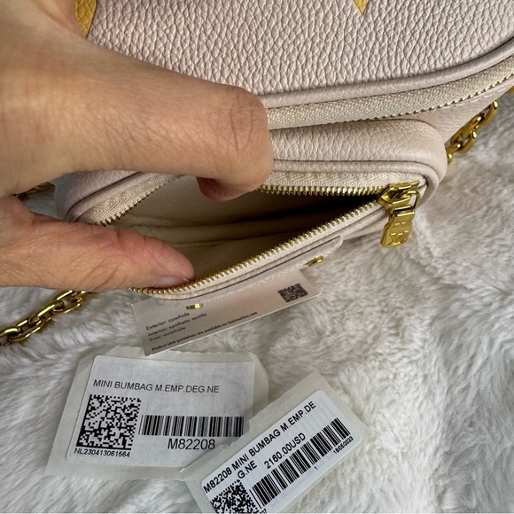 Louis Vuitton Empreinte Monogram Giant Mini By The Pool Bumbag Cream Saffron - Picture 6 of 13